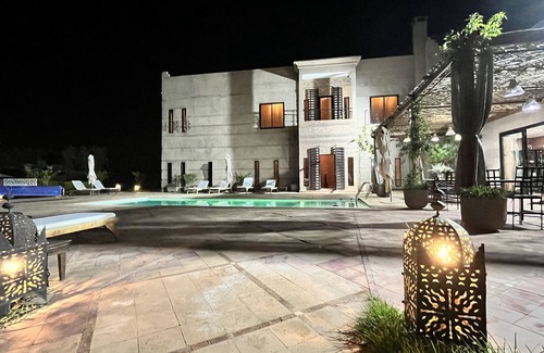 Oulad Hassoune Villa | Villa Malaa'ika for 20 people