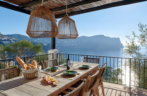 Port d'Andraitx Villa | Villa 'Mallorquin Oasis' with Sea View, Wi-Fi and Air Conditioning