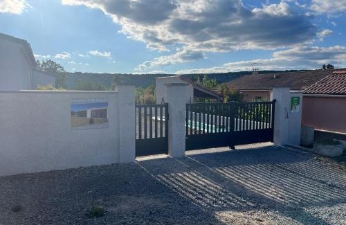 Pradons House | Villa MaLou