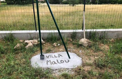 Pradons House | Villa MaLou