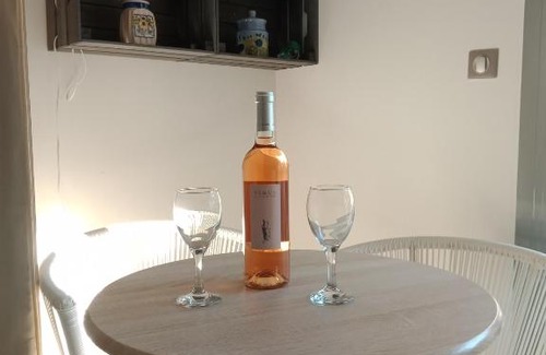 Villefranche-sur-Mer Apartment | Villa Mandarine apartment No 2