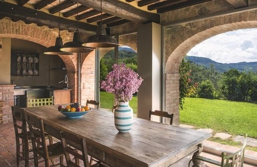 Arezzo Villa | Villa Mandorla - Tuscan farmhouse with private pool