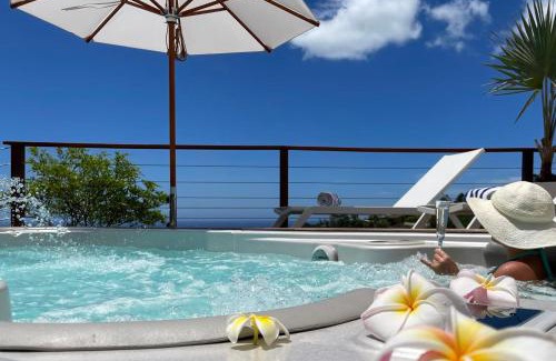 Punaauia Villa | Villa Manuiti, balinese luxury home - private swim SPA, ocean view - OFYR BBQ - KoÏ pond