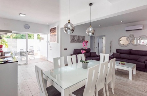 Barrio Nuevo Villa | Villa Marabu Conil de la Frontera by Ruralidays