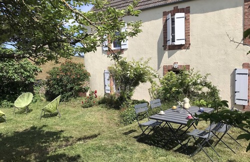Barneville-Carteret House | Villa Marie Thérèse - 3 bedrooms, sleeps 8