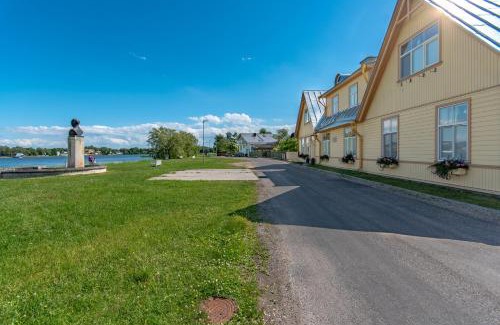 Haapsalu Apartment | Villa Marienholm
