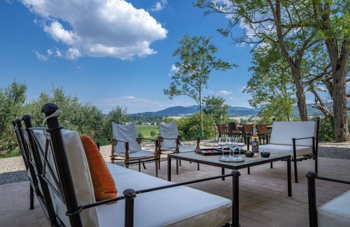 Buonconvento Villa | Villa Marilù by Miani Group