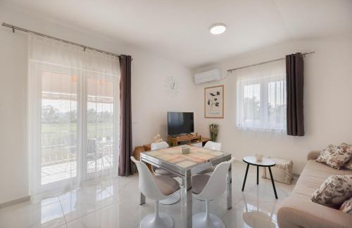 Tinj Villa | Villa Marinerro completely energy self-sustainable surrounded by olive groves and an orchard