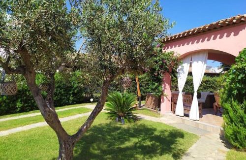 Tertenia Villa | VILLA MARIS HOLIDAYS - close to the Sea, beach 5 mins walk