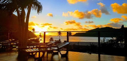 Huahine Villa | Villa Maroe (étage entier, deux chambres, salle de bain et cuisine)