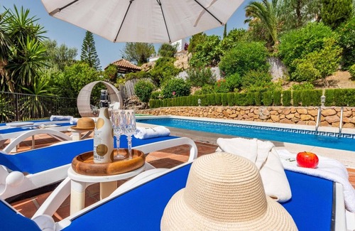 Vinuela Villa | Villa Maroma Viñuela by Ruralidays