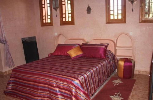 Jaidate Villa | Villa Marrakech for 10 people with large swimming pool, stove and internet.
