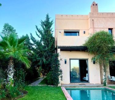 Tassoultante Villa | Villa Marrakech piscine privée vue sur Golf&Atlas