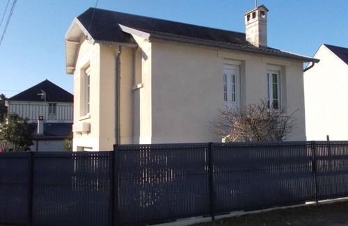 Jullouville Villa | Villa Mary-lou. 5minutes à Pied de la Plage