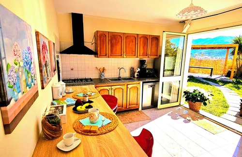 Quartu Sant'Elena Villa | Villa Mary with breathtaking sea life just minutes from Cagliari