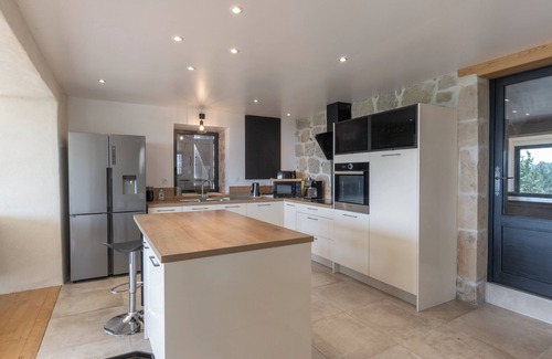 Planzolles Villa | Villa 'Mas De Laval' with Mountain View, Private Terrace and Wi-Fi