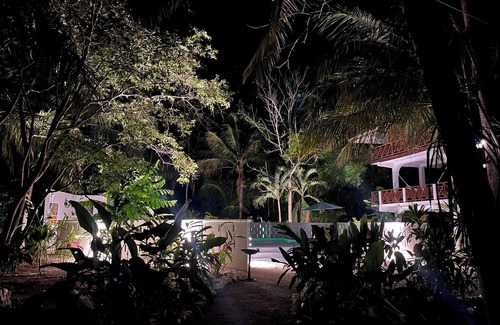 Bullet Tree Falls Resort | Villa Massis Junior Suite