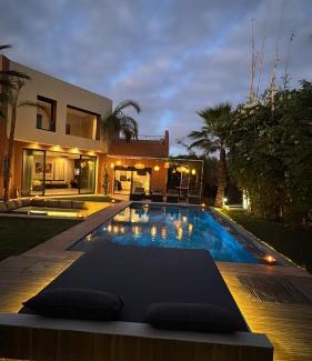 Sidi Abdallah Ghiat Villa | Villa Mattia piscine chauffée sans vis à vis