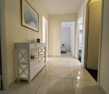 Cannes La Bocca Apartment | Villa Maupassant 06 Cannes