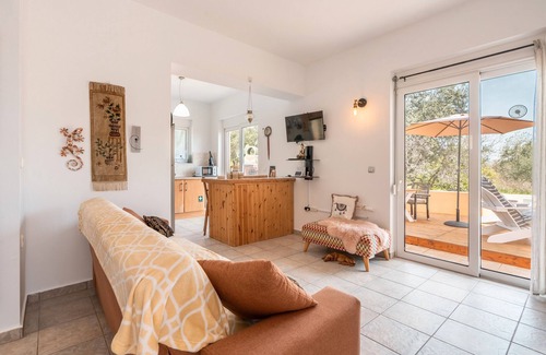 Kalathos Villa | Villa 'May Rose' with Sea View, Wi-Fi and Air Conditioning