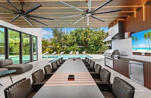 North Miami Beach House | Villa Maya: A Luxury Retreat in North Miami Beach