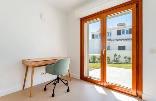 Praia da Luz House | Villa Maya Luxurious House With Pool by LovelyStay