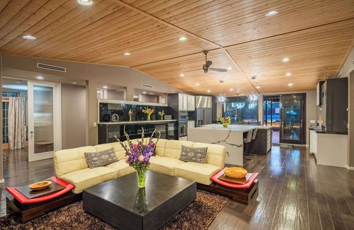 Village Grove Villa | Villa Medano: Luxe Home | Heated Infinity Pool | Minutes to Old Town Scottsdale