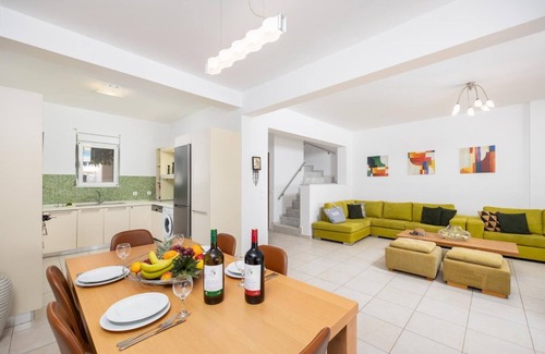 Gennadi Villa | Villa Mediterranean Blue