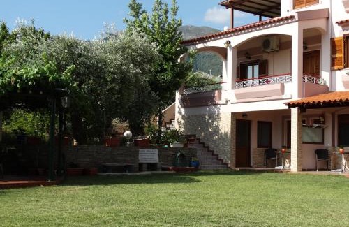 Koinira Apartment | Villa Melina 2