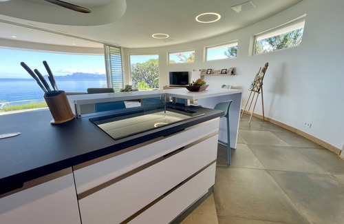 Punaauia Villa | Villa Menemene, one of a kind place in Tahiti