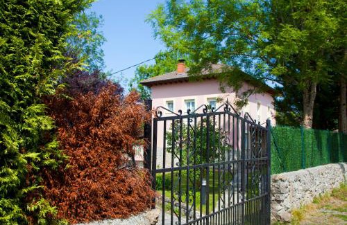 Villabajo House | Villa Mercedes