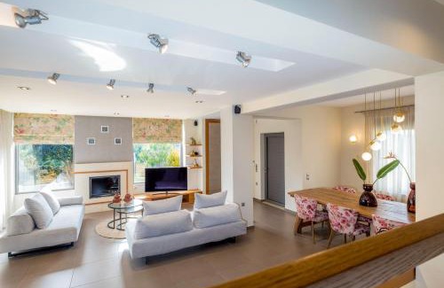 Potistiria House | Villa Merlin
