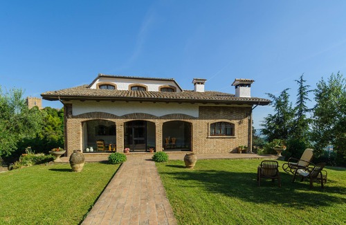 Mondaino Villa | Villa Mery, Holiday house in the hills of the Rimini Riviera, with private pool