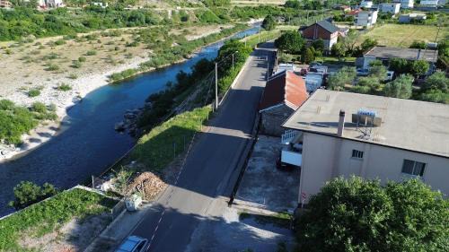 Shkoder County Villa | Villa Mesi Bridge by River