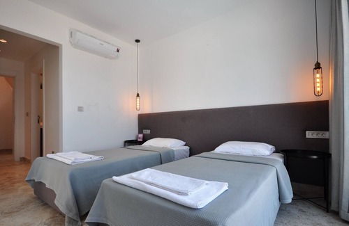 Bogazici House | Villa Metin, Sleeps 8 Near the beach