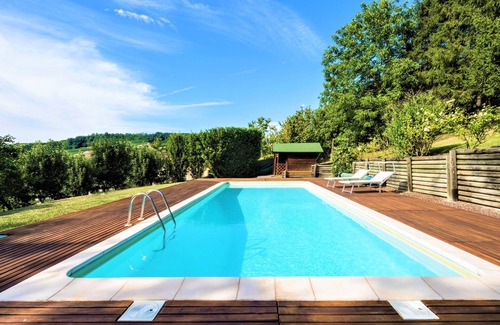 Scaparone House | Villa Mezzaluna with private pool, A/C, Wi-fi on the Langhe hills, 5km from Alba