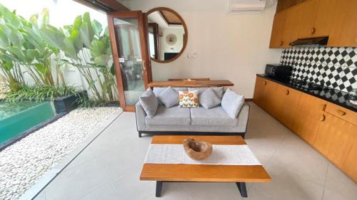 Padonan Villa | Villa Miki 2BR Private Pool Canggu