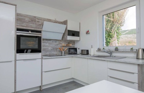 Donji Prolozac Villa | Villa Miki by Villas Guide
