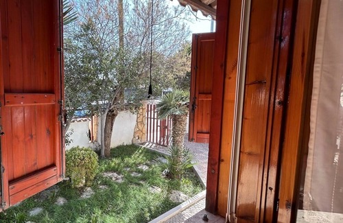 Torre Lapillo Apartment | Villa Mimina with Barbecue and Parking