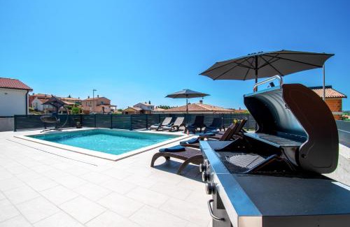 Sikici Villa | Villa Mina with a private pool in Pula
