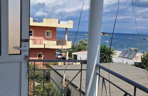 Ksamil Apartment | Villa Minaj – Family Suite with Sea-View 2nd Floor