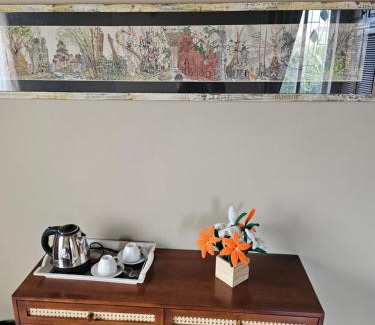 Sen Sok Bed & Breakfast | Villa Minou Takmao