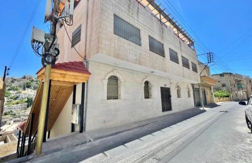 Amman Apartment | Villa Mira GuestHouse 2 - Downtown Central Amman - AL DIYRIH