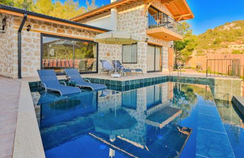 Sarıbelen Villa | Villa mirador stone
