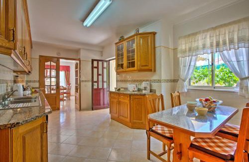Areias de Sao Joao Villa | Villa Miraflores by Villa Plus