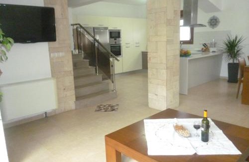 Afandou Villa | Villa Miramonti