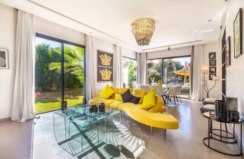 Oulad Hassoune House | Villa Moderne and Chic Piscine Chauffee 6 Pers
