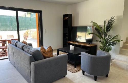 Mouans-Sartoux Villa | Villa Moderne avec Piscine et Parking à Mouans-Sartoux