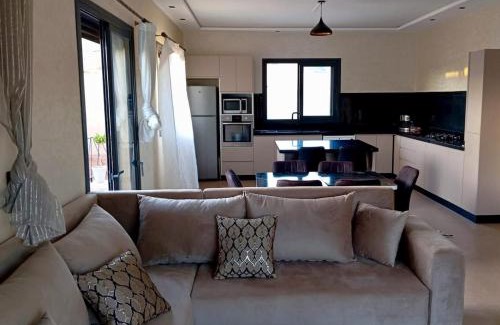 Fezouane Villa | Villa moderne avec grande piscine sans vis-à-vis Berkane Saïdia