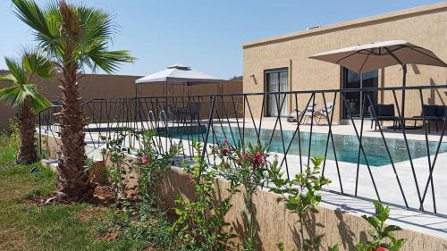 Fezouane Villa | Villa moderne avec grande piscine sans vis-à-vis Berkane Saïdia